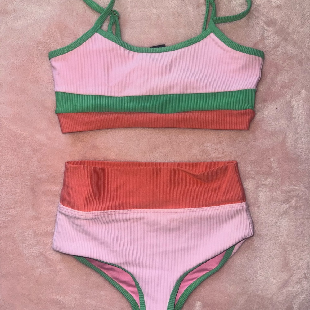 Beach Riot Coral and Pink Top